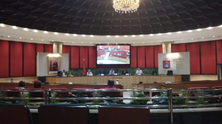 أزمة جديدة تهز مجلس بني مكادة.. الحمامي في ورطة بعد مقاطعة دورة يونيو