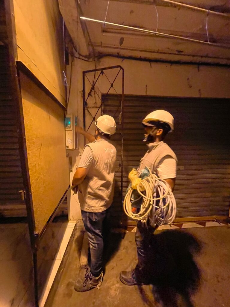 حرب على سرقة الكهرباء بسوق كاسابراطا