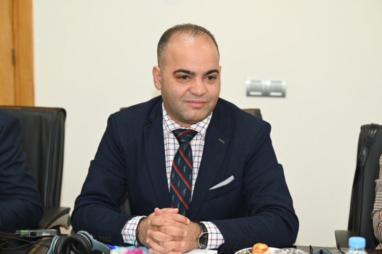 السيد أيمن الغازي رئيس لجنة الشراكة والتعاون الدولي ومغاربة العالم في مجلس جهة الشمال يهنئ جلالة الملك بمناسبة ذكرى عيد العرش المجيد