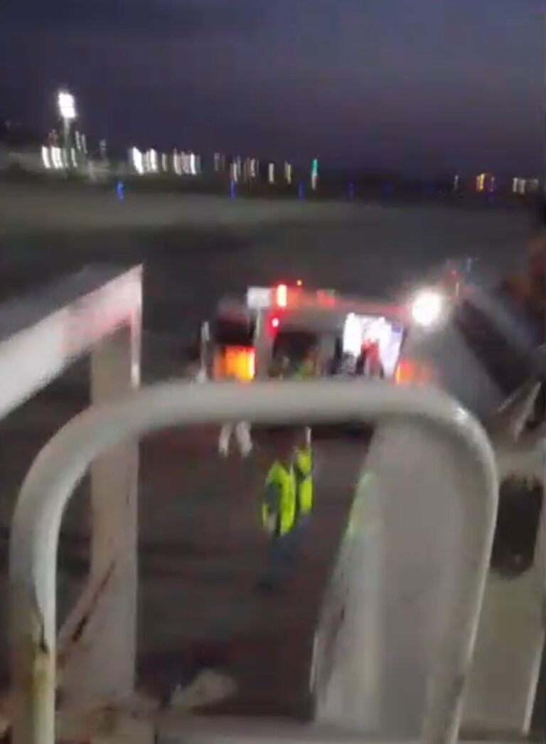 فوضى ورعب داخل طائرة متجهة من طنجة إلى بروكسيل بسبب نقص الأوكسجين!