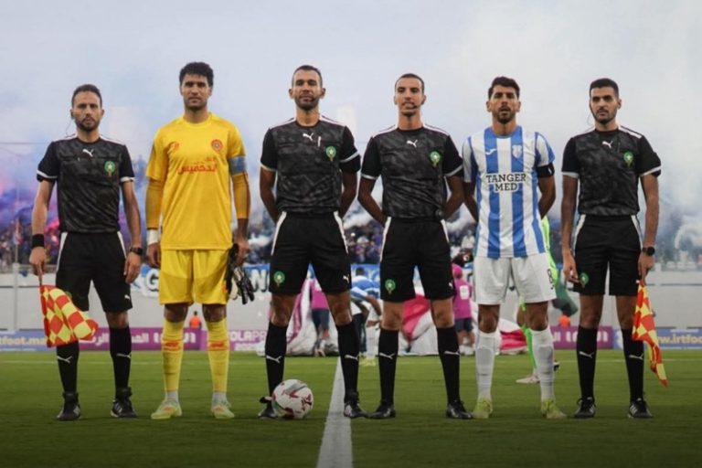 اتحاد طنجة يهزم نهضة بركان بعشرة لاعبين ويحقق فوزا ثمينا بالقرية الرياضية