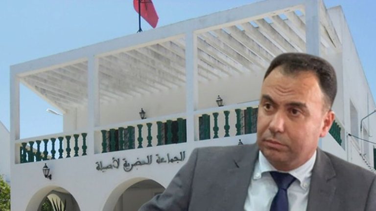 قاعة فوق مقبرة!.. اتهامات خـ ـطيرة لجماعة أصيلة بالتلاعب في الملك الجماعي