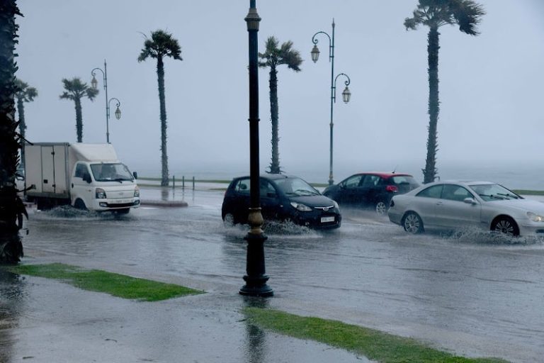 طقس الثلاثاء بطنجة.. أمطار ورياح قوية