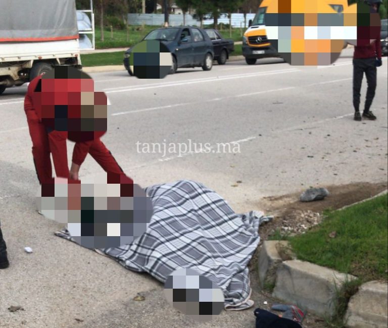 طريق أشقار بطنجة يحصد روحين في اصطدام مميت بين شاحنة ودراجة نارية