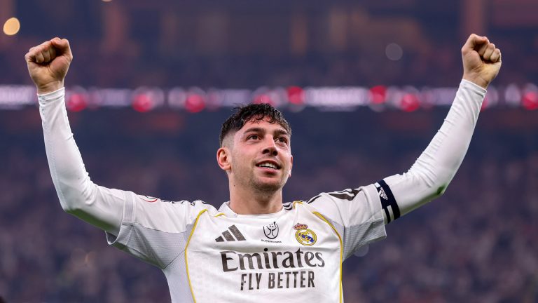 بصعوبة كبيرة… ريال مدريد يبلغ نهائي السوبر الإسباني أمام أتلتيكو مدريد.