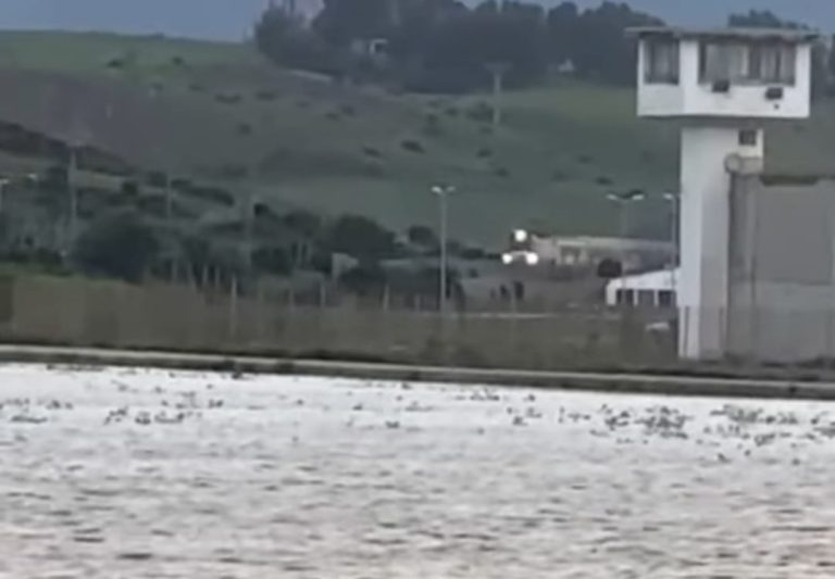 مياه الأمطار تعزل “سجن طنجة2” بعين دالية