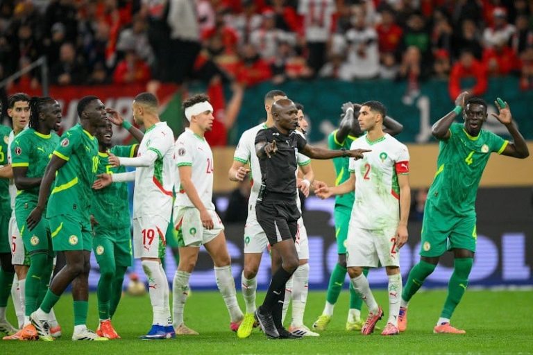 الاتحاد السنغالي يعلن قبول عقوبات الكاف دون استئناف
