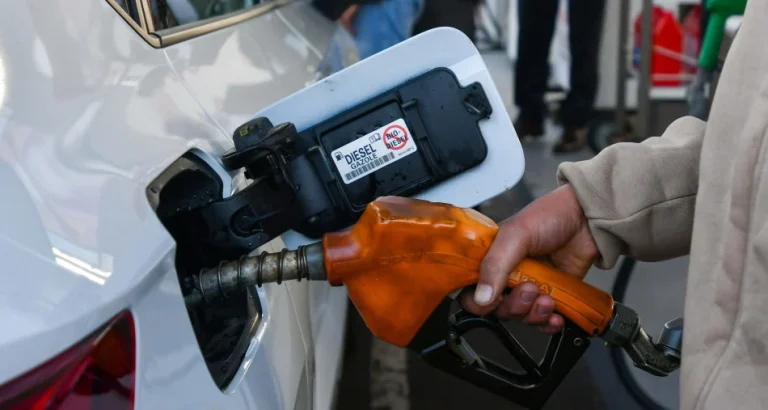 مجلس المنافسة: شركات المحروقات تحقق أرباح قياسية رغم تراجع قيمة الواردات