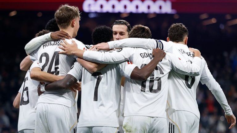 رباعية مدريد تهزم سوسييداد وتعزز الضغط على صدارة الليغا