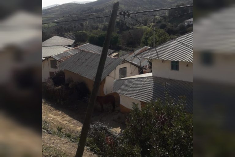 لا كهرباء ولا شبكة هاتف والطريق مقطوعة.. هكذا حولت الأمطار 30 دوارا بتطوان إلى “سجن كبير” بلا أبواب