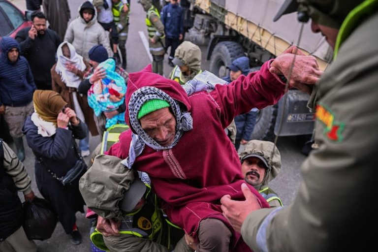 عمالة العرائش تُعلن لائحة الأحياء المشمولة بالمرحلة الأولى لعودة “المجلين”