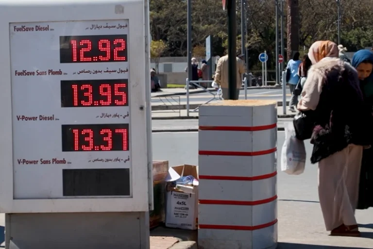 أزيد من 67 ألف طلب لاستفادة مهنيي النقل من دعم المحروقات