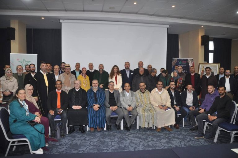 طنجة.. خبراء ومؤسسات بنكية يبحثون سبل دعم استدامة المقاولات الصغرى بجهة الشمال