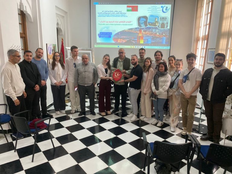 طنجة الكبرى تستقبل وفدا طلابيا من جامعة بودابست الهنغارية