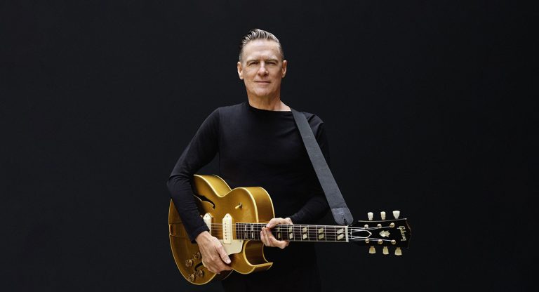 النجم العالمي “برايان آدامز” يحيي حفلا موسيقيا بطنجة