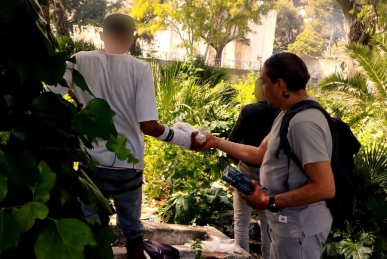 غلاء “الكوكايين” بطنجة يوسع انتشار مواد مصنعة مجهولة وجمعية “حسنونة” تحذر من خطورتها