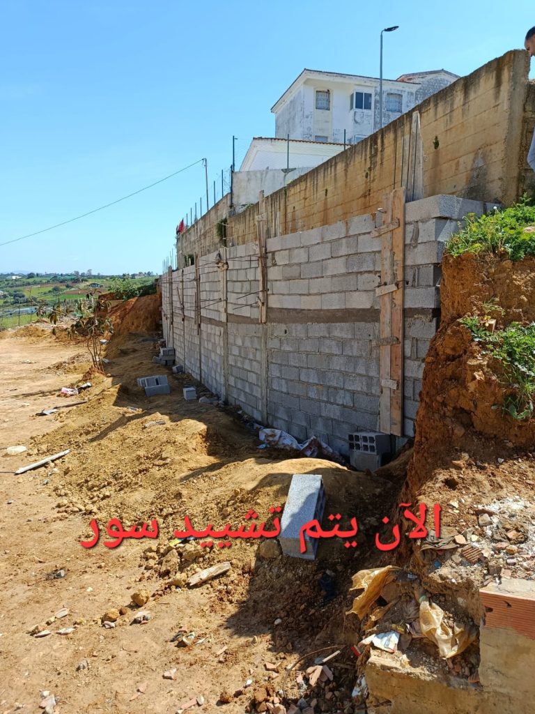 شبح “الانهيار” يهدد مجمعا سكنيا بأصيلة.. واتهامات لمستشار جماعي بـ”خروقات” 
