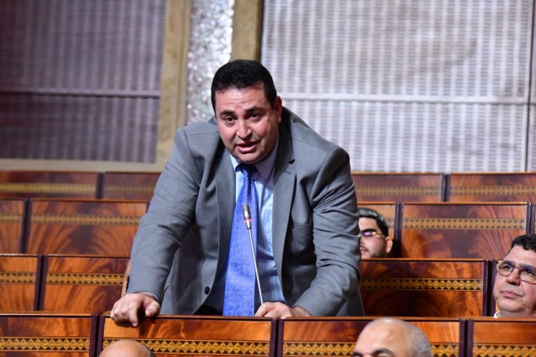 البرلماني الطاهر ينتقد ضعف صبيب الإنترنت بطنجة والضواحي