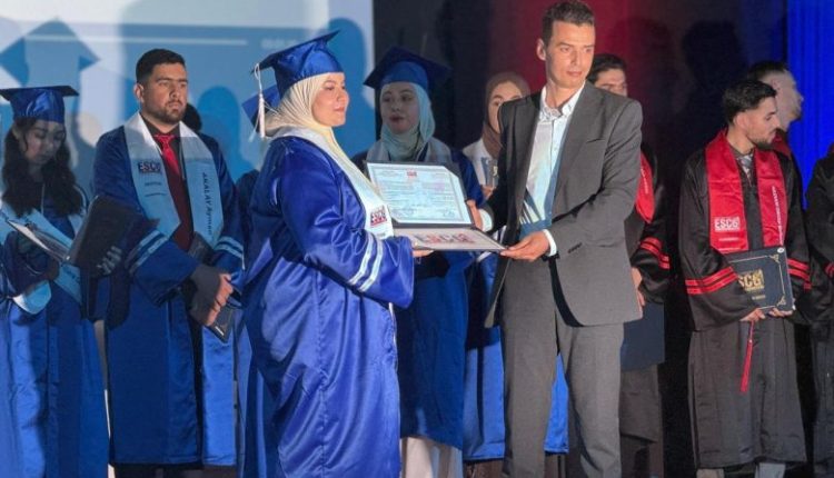 تهنئة.. تخرج نجلة مدير جريدة “صباح طنجة” من المدرسة العليا للتجارة