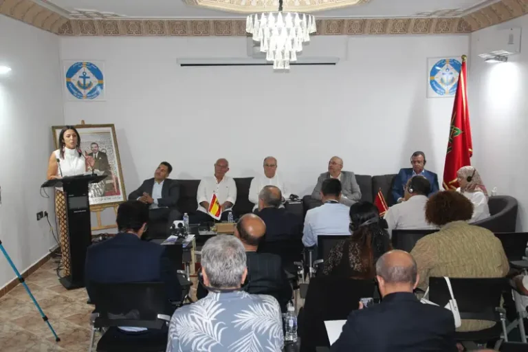 طنجة.. غرفة الصيد البحري المتوسطية تبحث مع إسبانيا مستقبل الثروة السمكية بمضيق جبل طارق