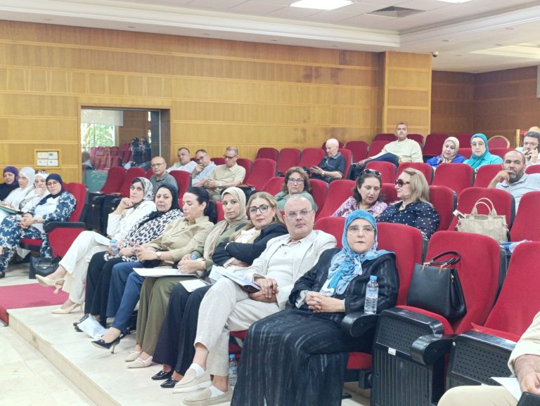 “الظلام” يبتلع أحياء بمقاطعة طنجة المدينة.. ومستشارون يطالبون بمحاسبة لاماليف!