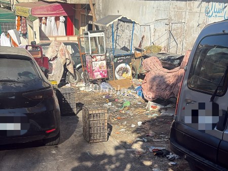 رغم توالي الشكايات.. مياه الصرف الصحي والنفايات يقضان مضجع ساكنة طنجة البالية