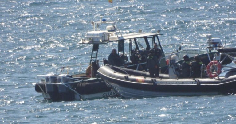 حكم قضائي يوقف ترحيل المهاجرين سباحة بسبتة وينقل عبء المراقبة إلى المغرب