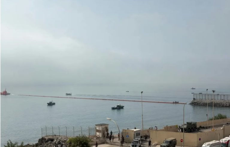 سبتة تبدأ في إنشاء “حدود عائمة” للحد من استغلال حكم المحكمة العليا من طرف المهاجرين