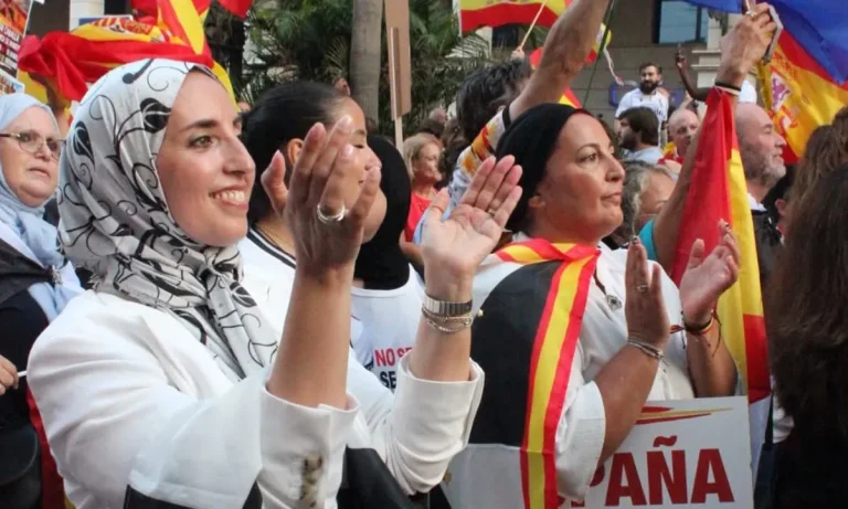 فاطمة حامد الحسين تسلط الضوء على “أزمة الهوية” بسبتة المحتلة.. وتدافع عن جذورها المغربية